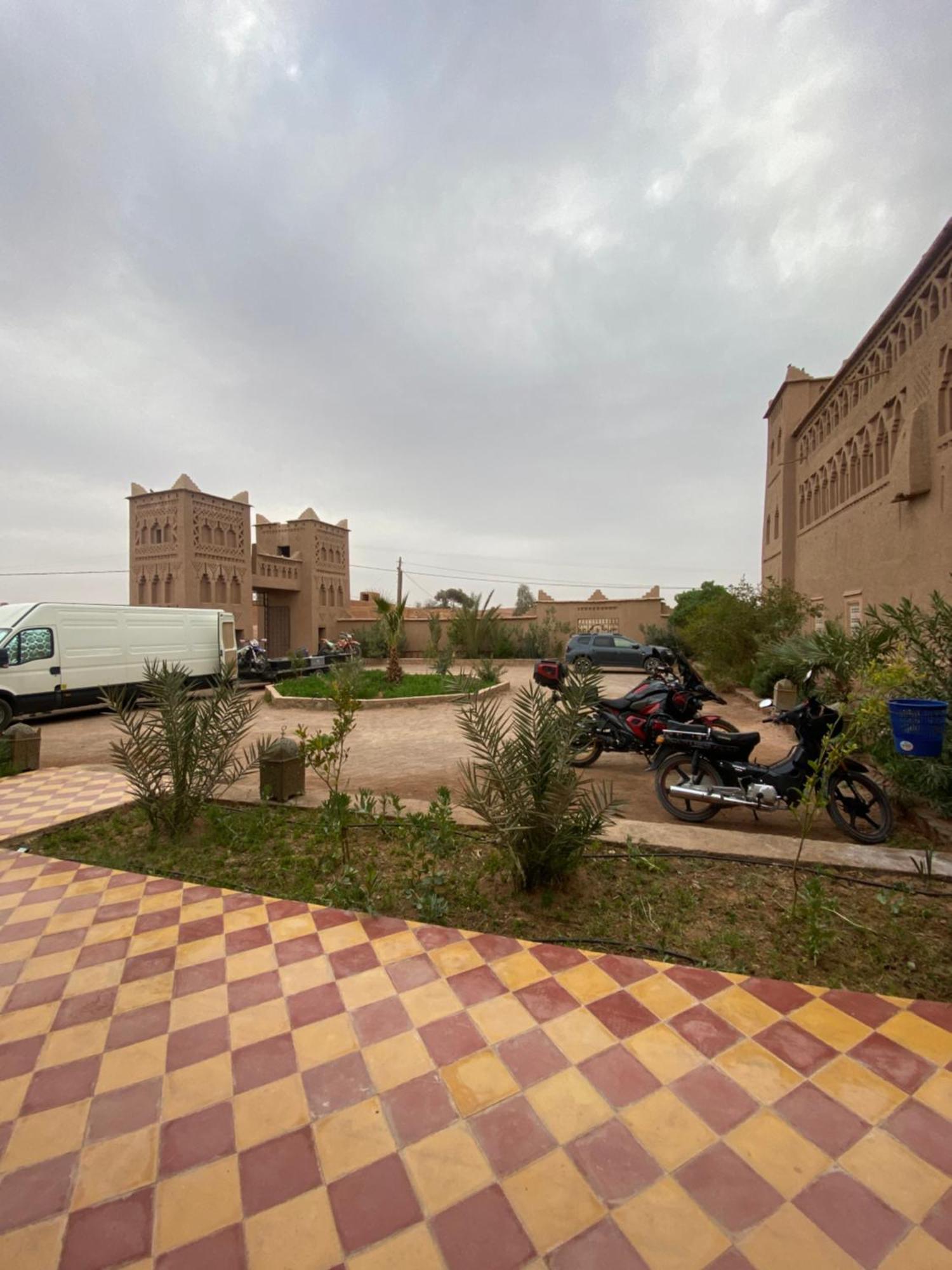 Auberge Famille Benmoro Skoura Exterior photo